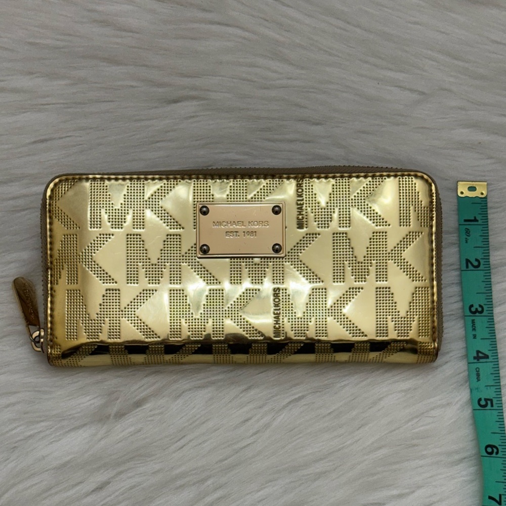 MICHAEL KORS - METALLIC GOLD PATENT LEATHER LONG JET SET CONTINENTAL ZIP WALLET - Picture 15 of 15